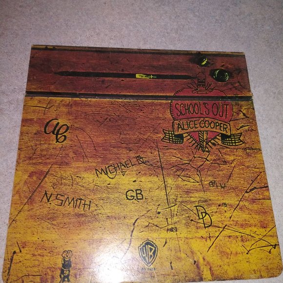 ALICE COOPER "Schools Out" Fold Out Cover (BS 2623)